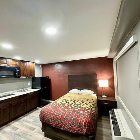 Residency Inn & Studios Waynesburg Экстерьер фото